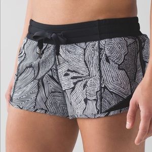 Lululemon Hotty Hot Dotie Tribe Short